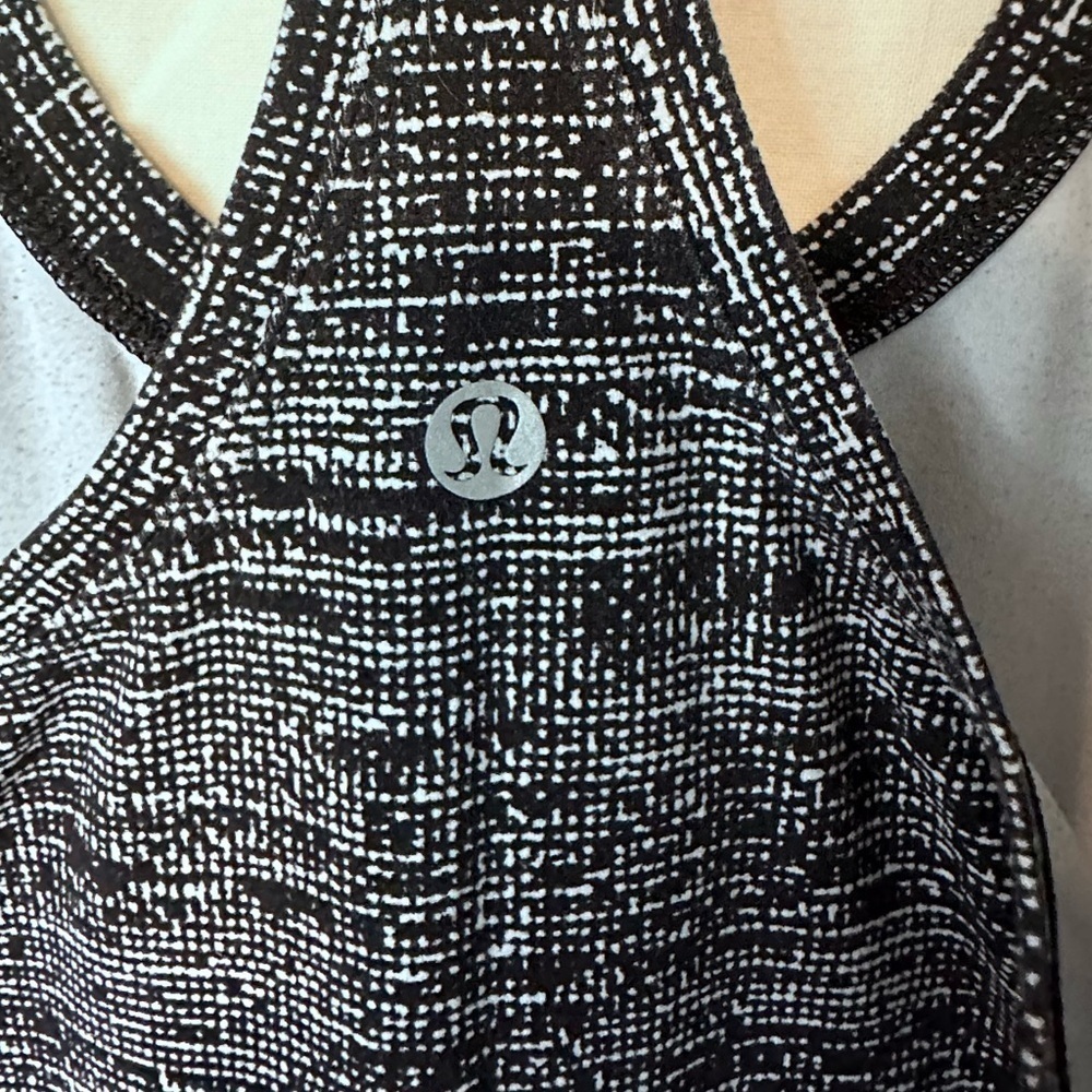 Lululemon Racerback Athletic Tank Top Black and White Size 6 - Picture 3 of 8